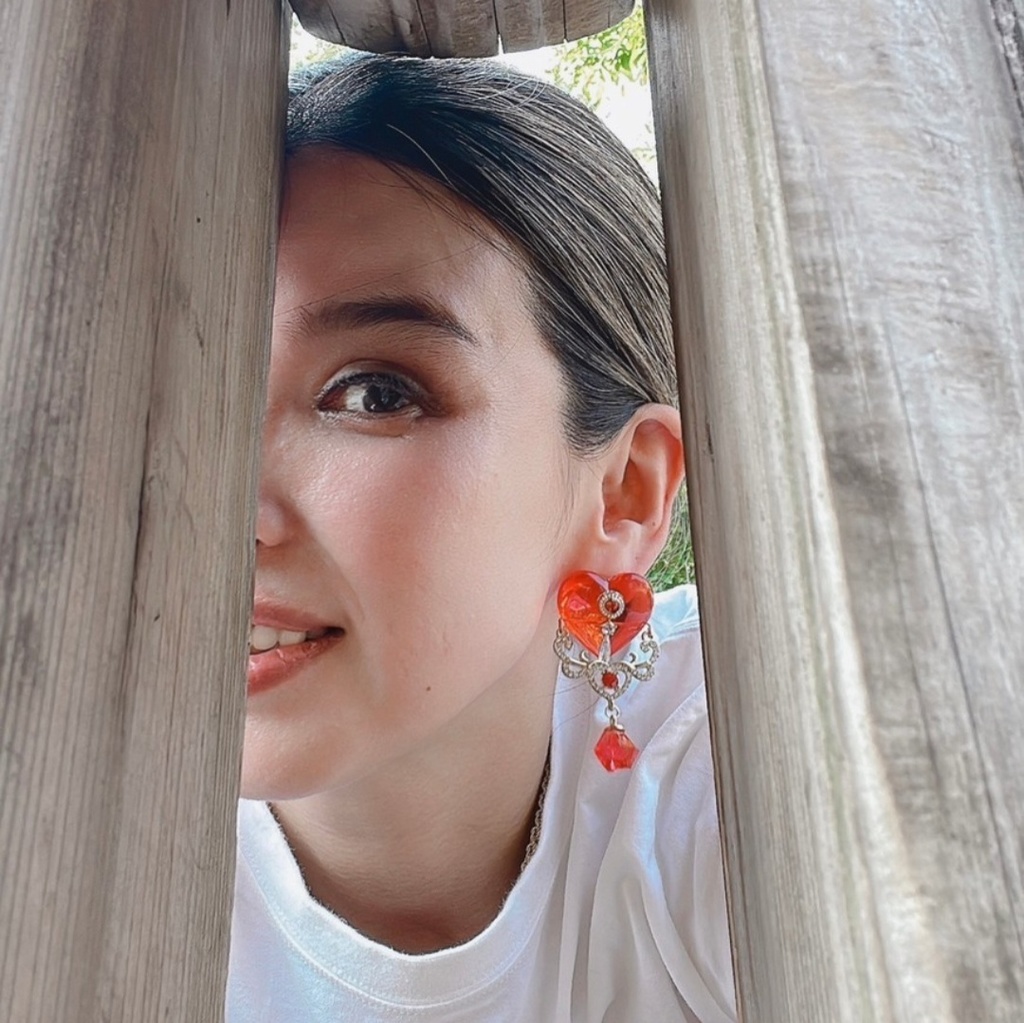 【モデル着用】【ちょい重】クリアレッドハート ピアス&イヤリング 2種