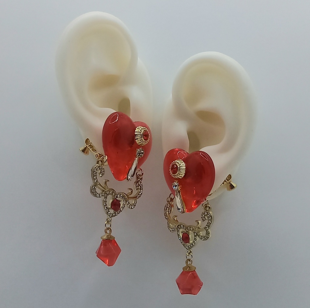 【モデル着用】【ちょい重】クリアレッドハート ピアス&イヤリング 2種