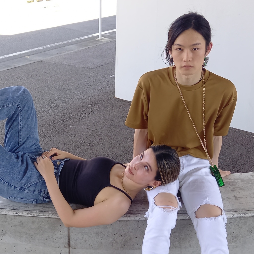 【モデル着用現品】【ちょい重】ホイルチョコハート メカハンド コブラ アシンメトリー ピアス