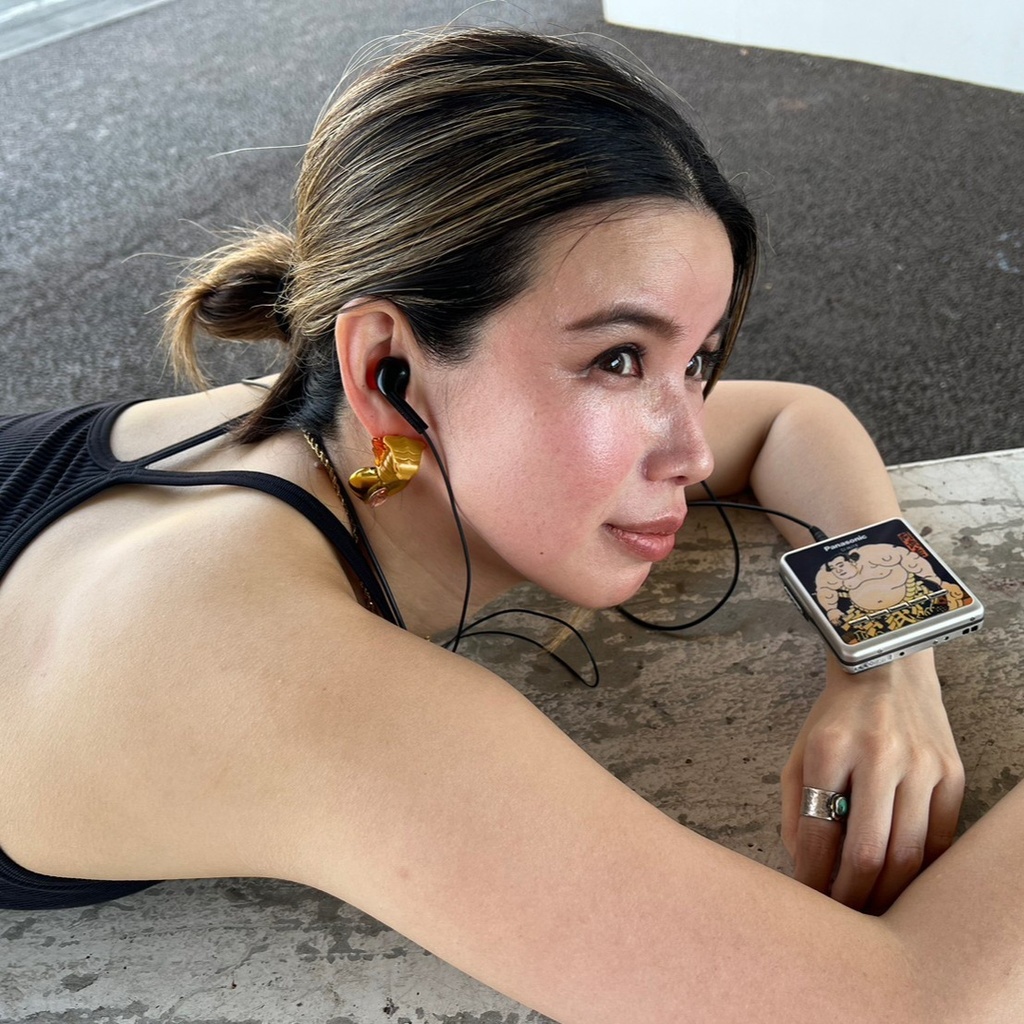 【モデル着用現品】【ちょい重】ホイルチョコハート メカハンド コブラ アシンメトリー ピアス