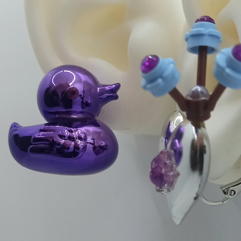 【ちょい重】ホイルチョコハート&ダック フラワー アシンメトリー イヤリング 2種