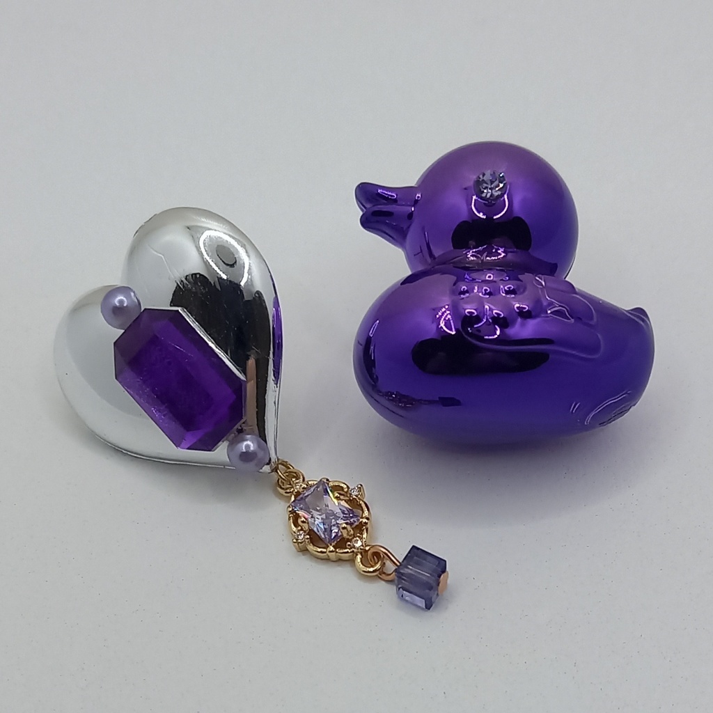 【ちょい重】ホイルチョコハート&ダック アシンメトリー スタッド ピアス