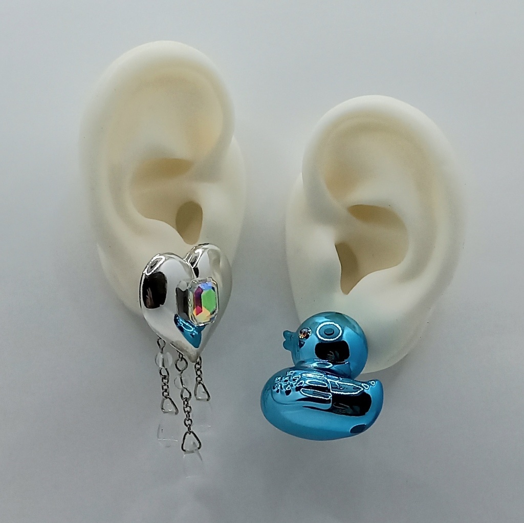 【ちょい重】ホイルチョコハート&ダック バックキャッチ アシンメトリー ピアス