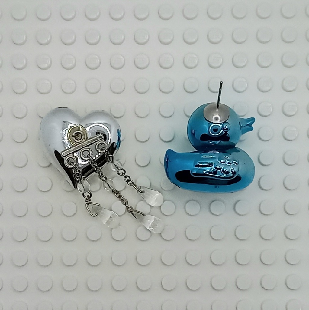 【ちょい重】ホイルチョコハート&ダック バックキャッチ アシンメトリー ピアス