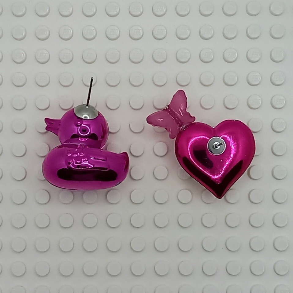 【ちょい重】ホイルチョコハート&ダック 花と蝶 アシンメトリー ピアス