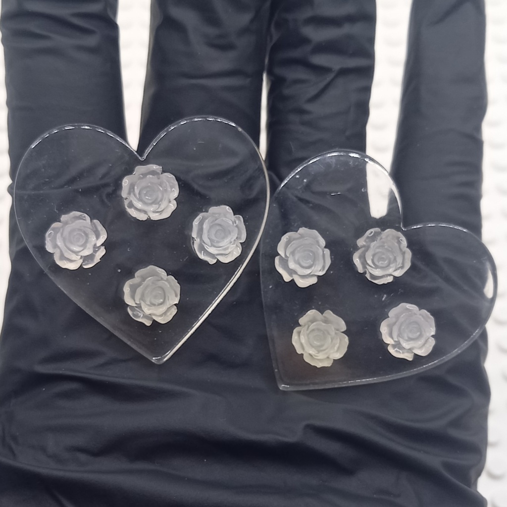 【軽量】ビッグクリアハート カラーチェンジ ピアス 2種