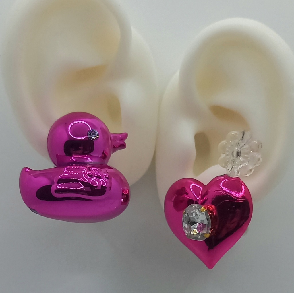 【ちょい重】ホイルチョコハート&ダック クリアフラワー アシンメトリー イヤリング