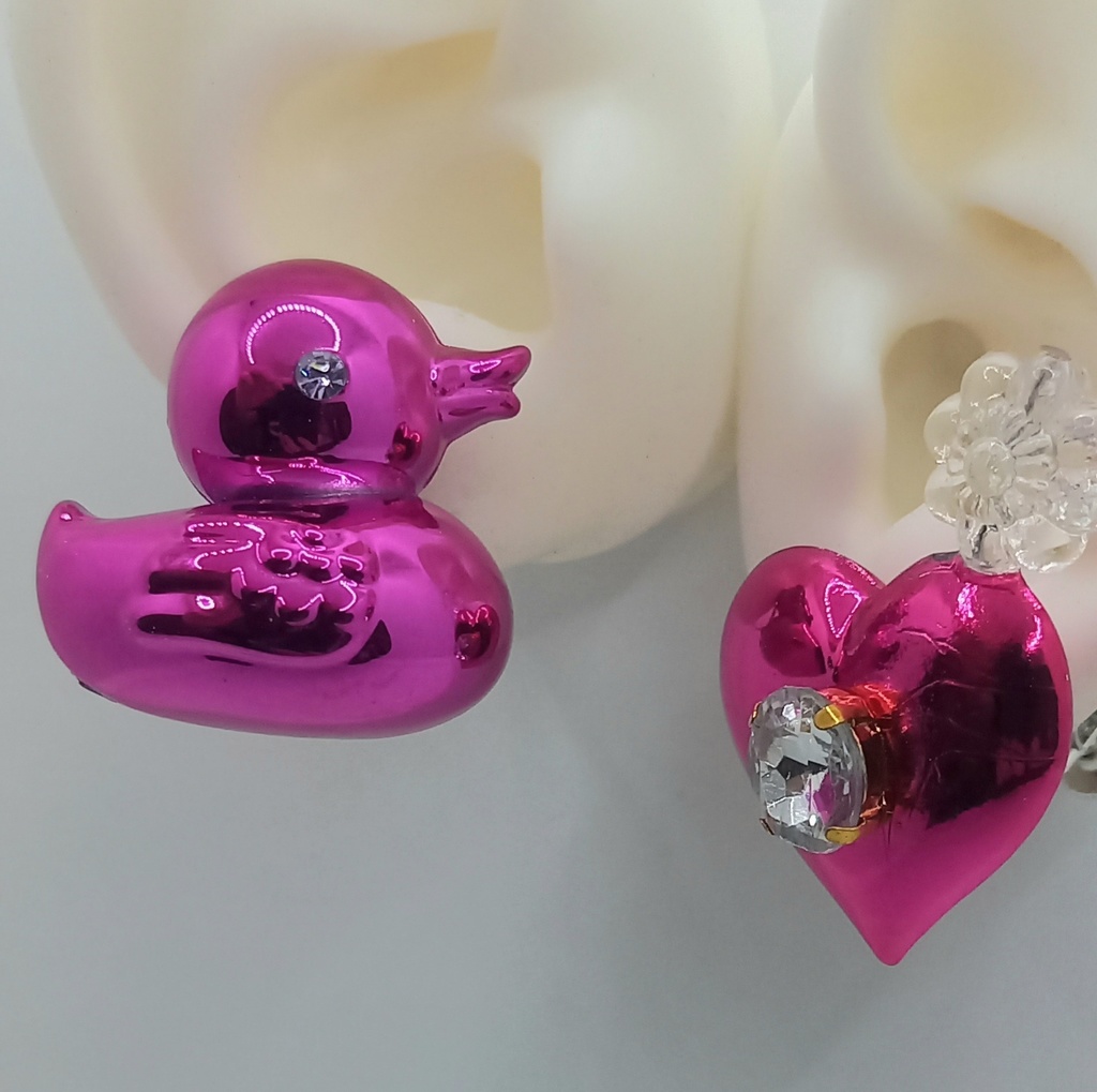 【ちょい重】ホイルチョコハート&ダック クリアフラワー アシンメトリー イヤリング