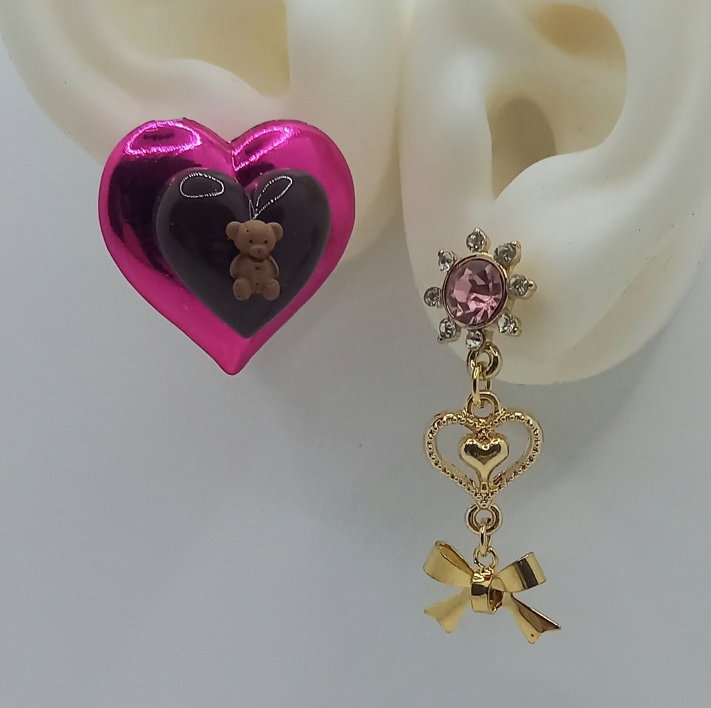 【軽量】ホイルチョコハート バレンタイン ベア アシンメトリー ピアス 3種