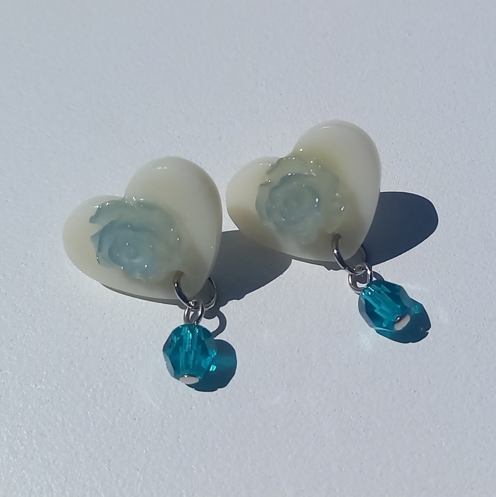 【軽量】ホワイトハート ローズ カラーチェンジ ピアス 4種