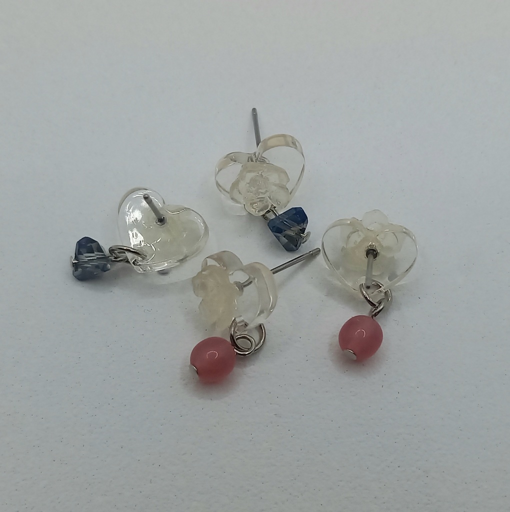 【軽量】クリアミニハート フラワー カラーチェンジ ピアス 2種
