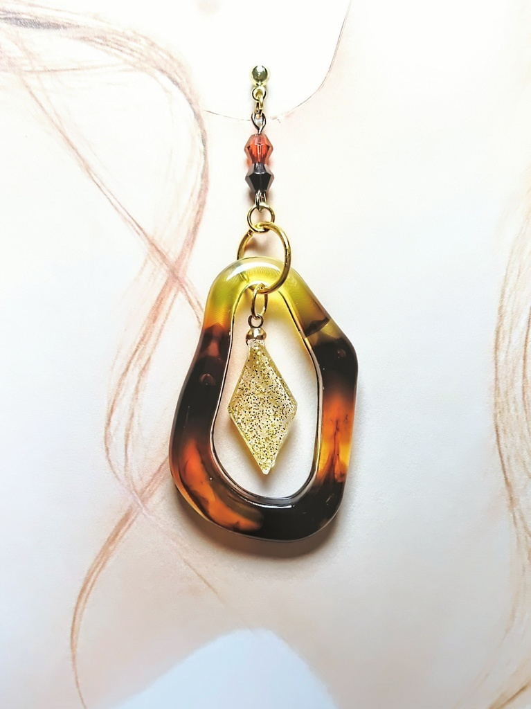 レジンアクセサリー ピアス ベッコウNo.04