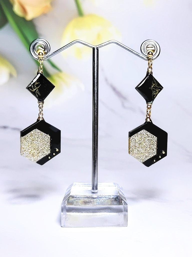 レジンアクセサリー ピアス ブラック系No.03