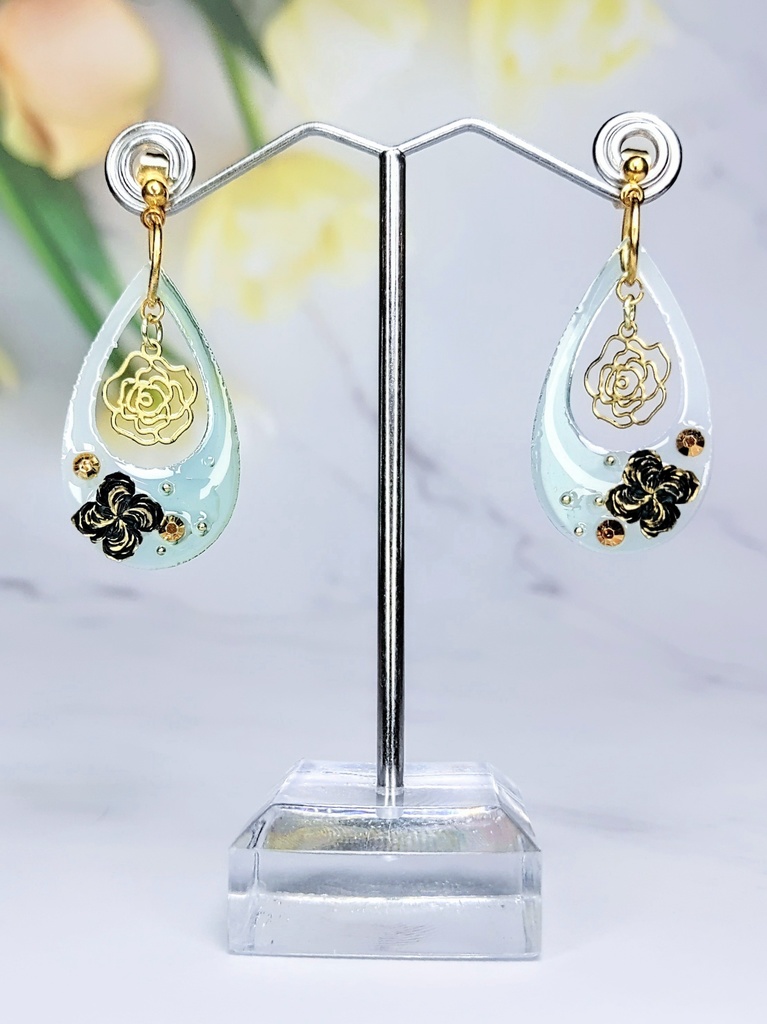 レジンアクセサリー ピアス グリーン系No.05