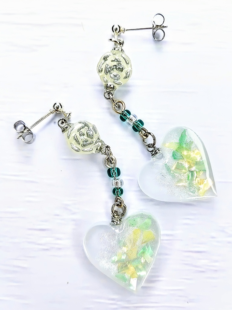 レジンアクセサリー ピアス グリーン系No.07