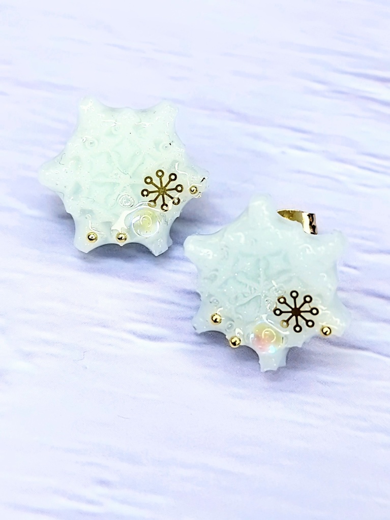 レジンアクセサリー ピアス