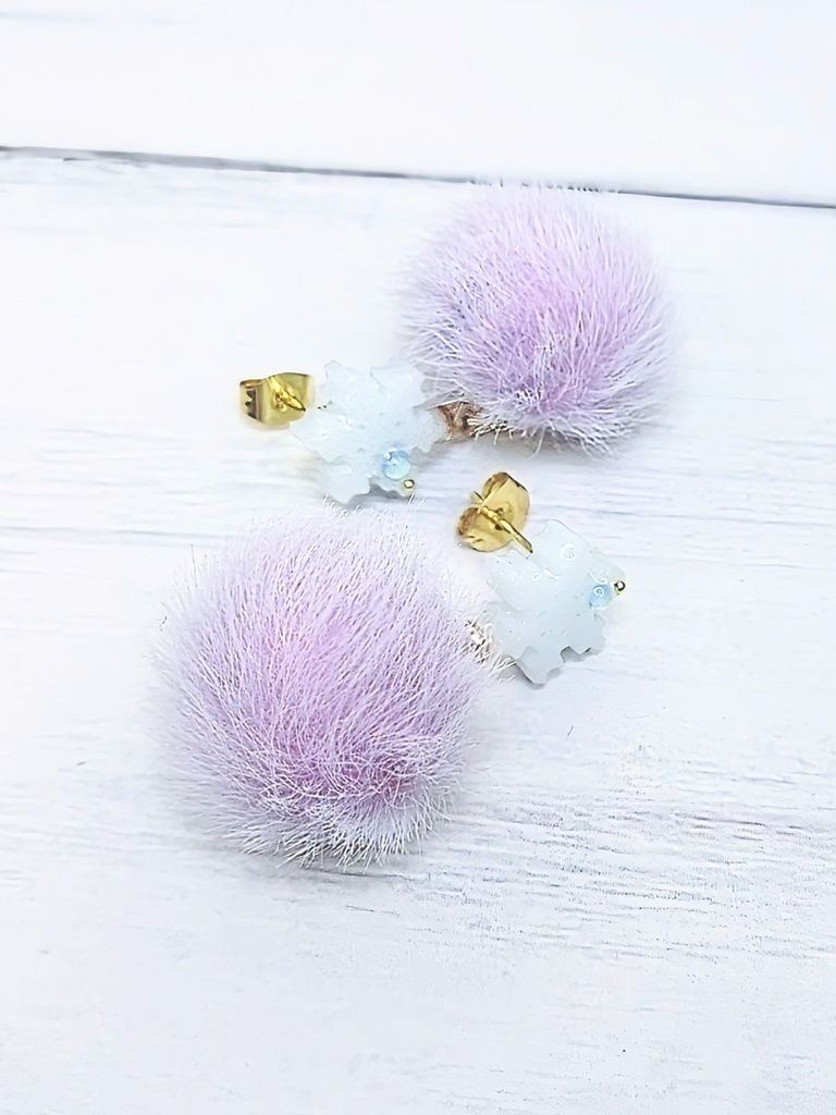 レジンアクセサリー ピアス スノーフレーク型 ファーカラー6種