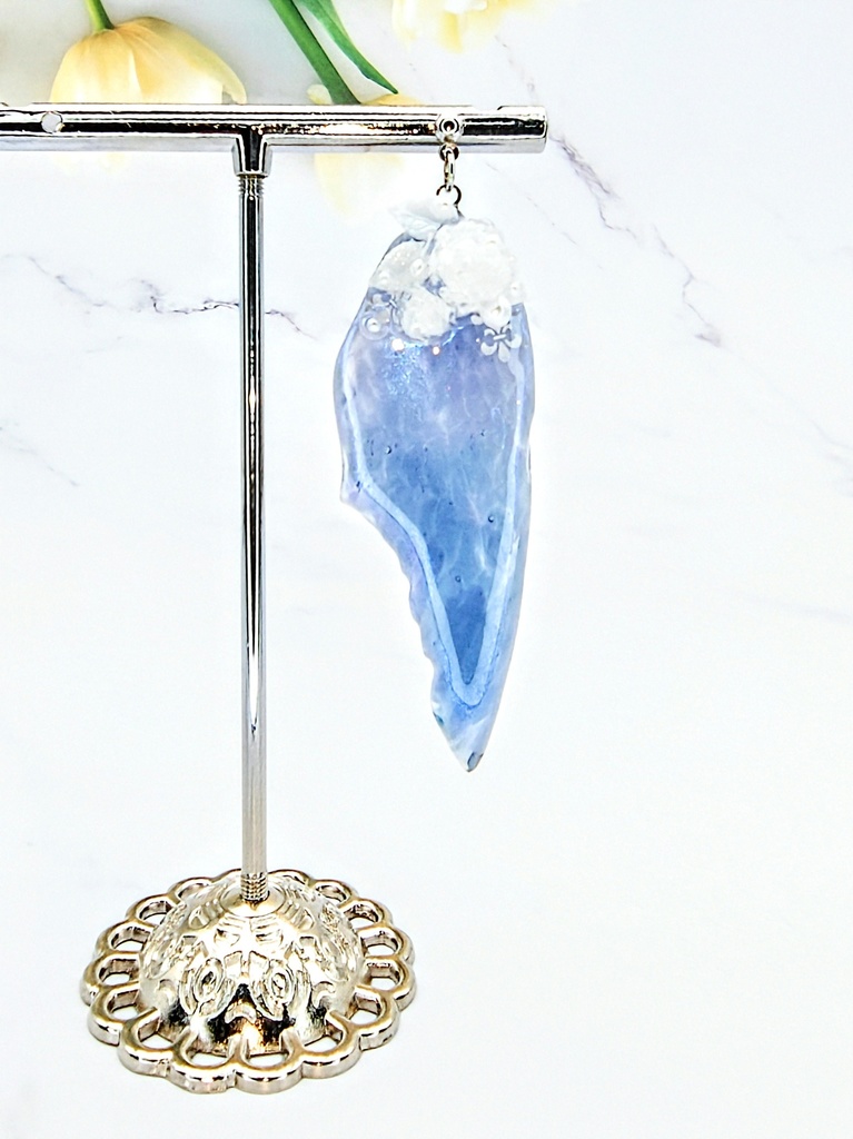 レジンアクセサリー ピアス 片耳用&キーホルダー