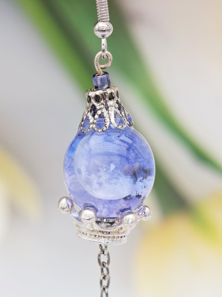 月水晶のフックピアス