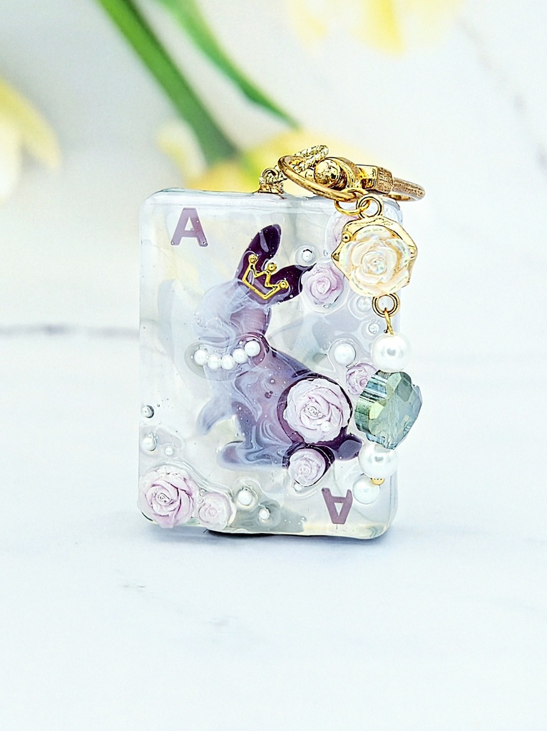 トランプウサギのキーホルダー