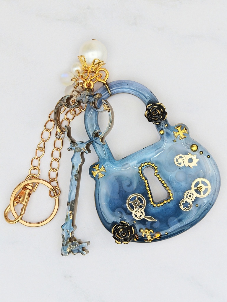 Wonderlandの鍵バッグチャーム