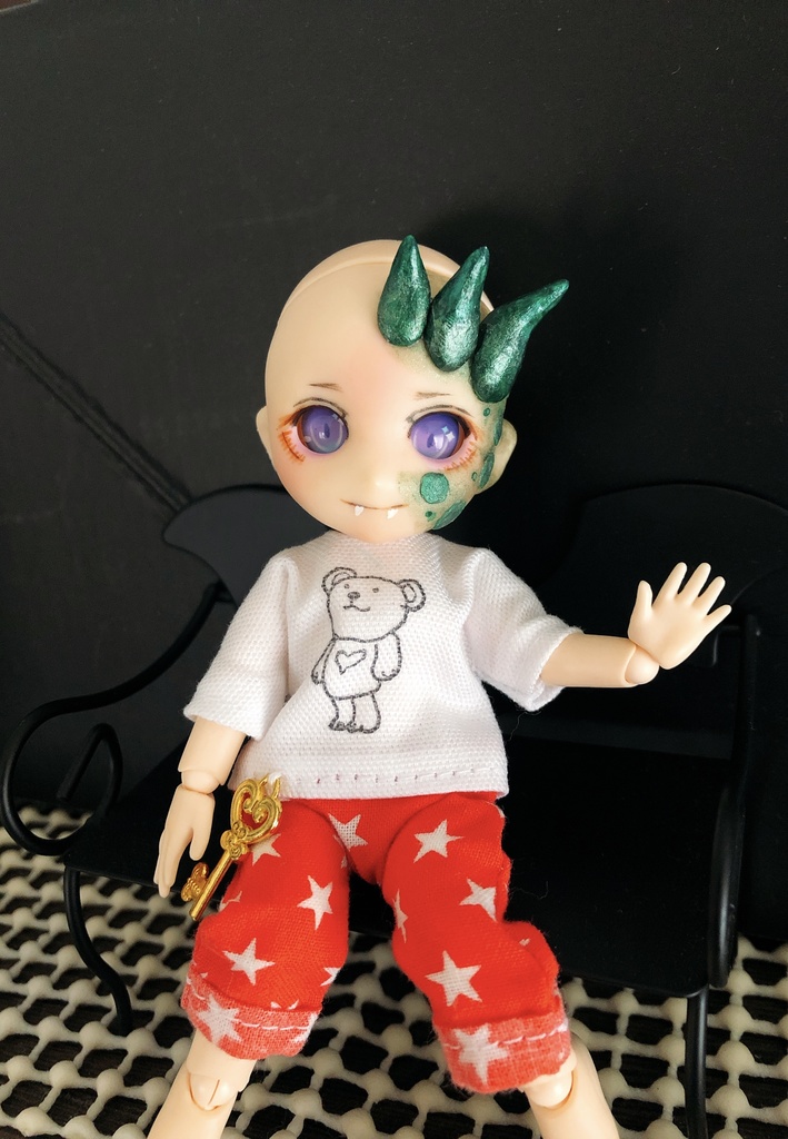 ベビーサウルス(モモヘッド)