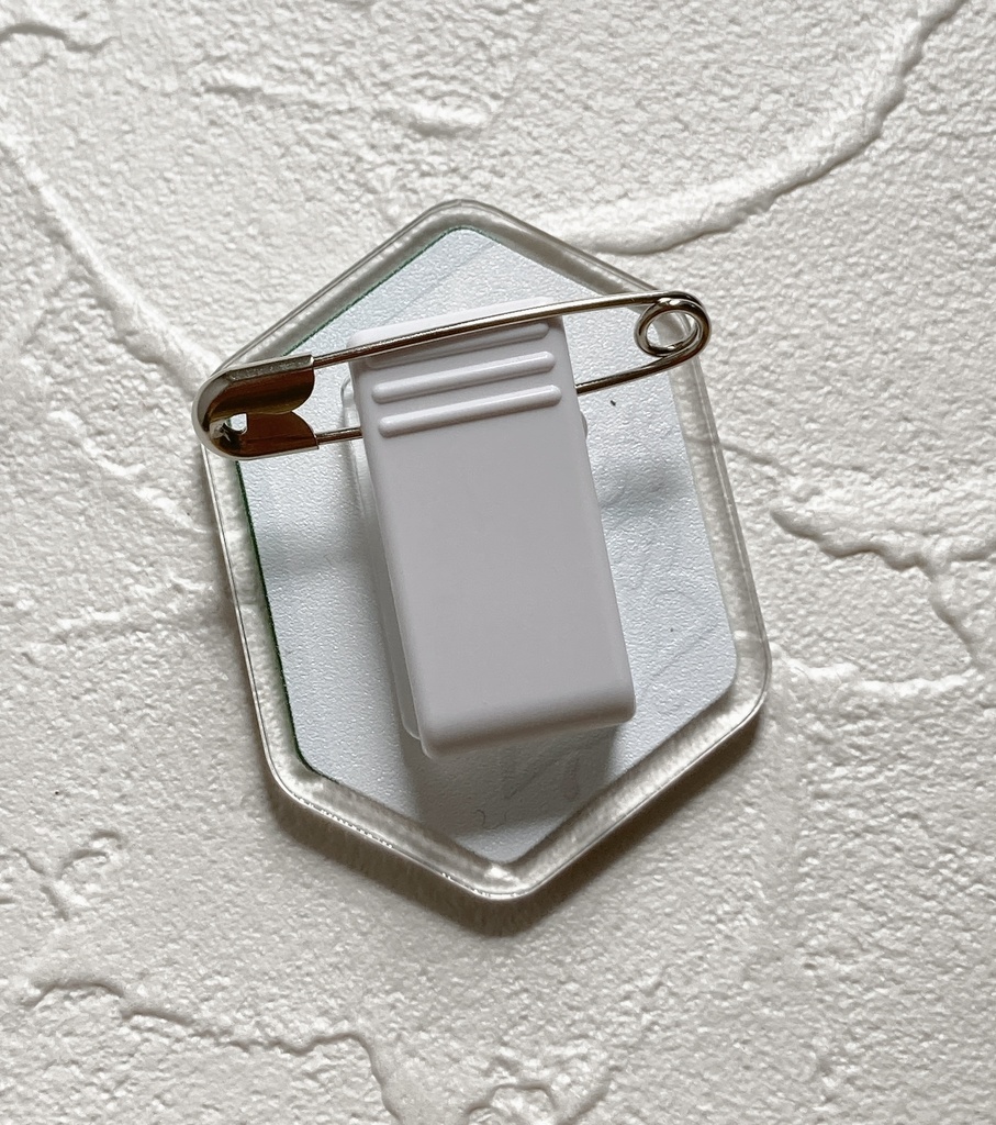 イーソーちゃんクリアバッジ