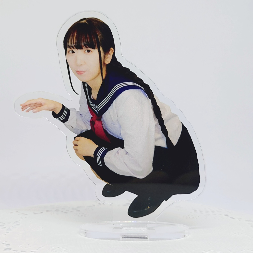 実写アクリルスタンド・セーラー服【汐見雪菜】