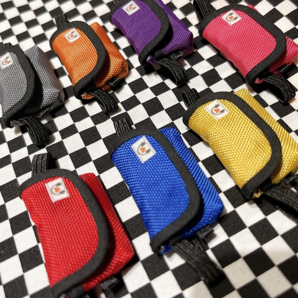 推し色ボディバッグ