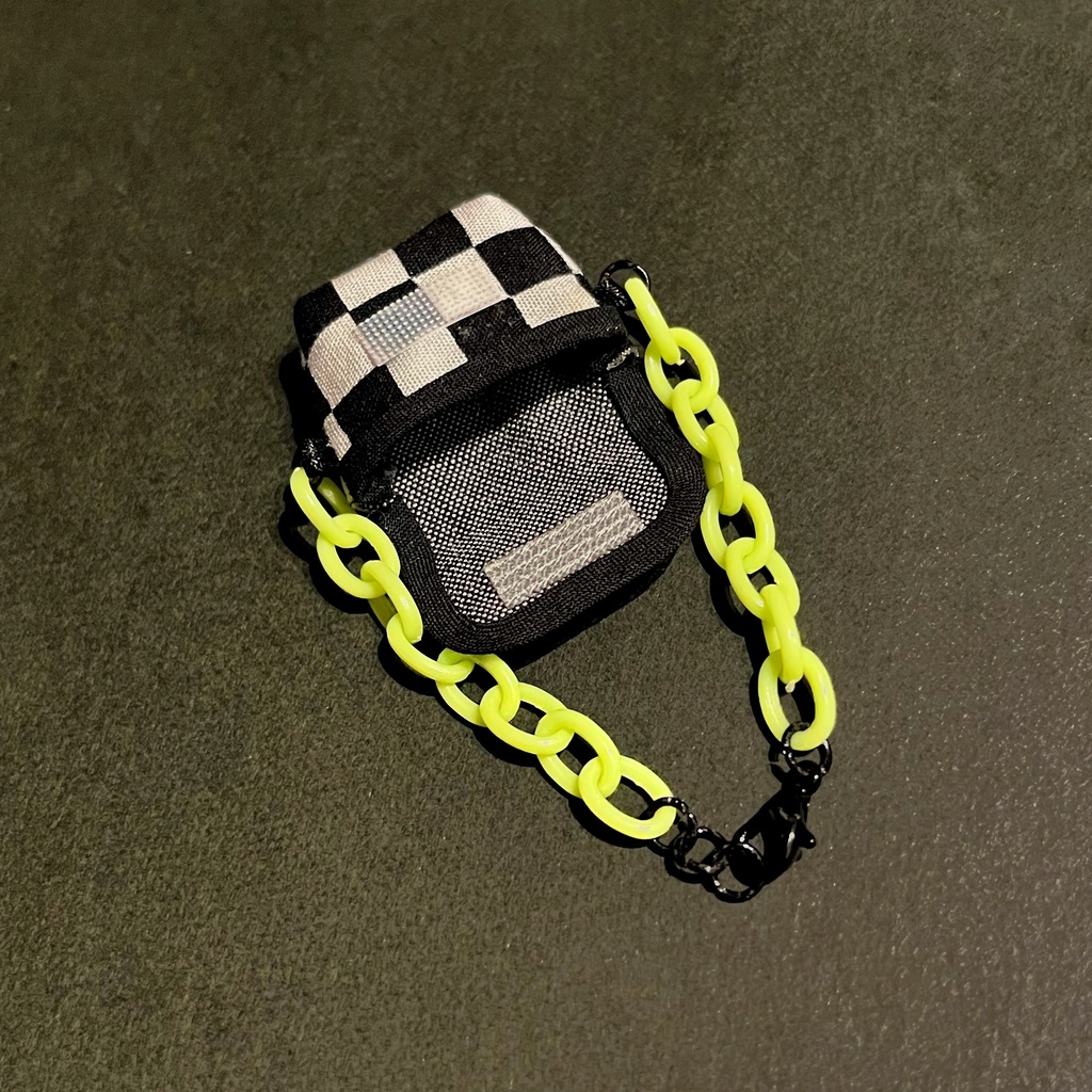 ちかちかボディバッグ