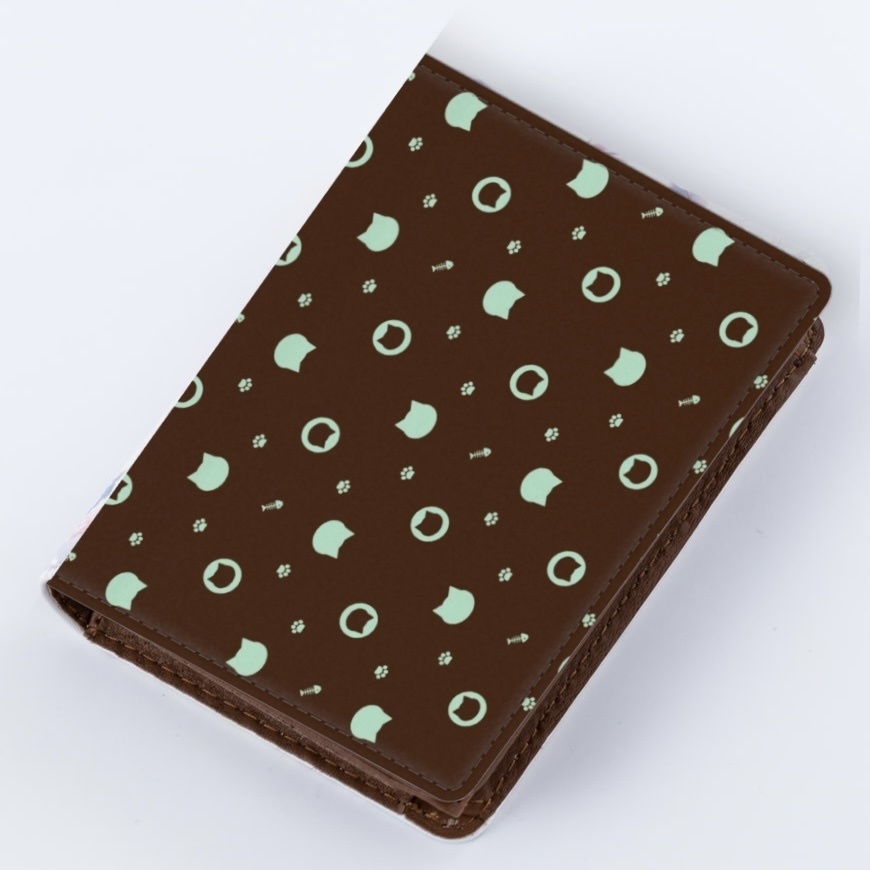 猫と肉球、時々おさかなのモノグラム 名刺入れ チョコレートカラー