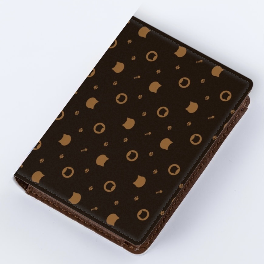 猫と肉球、時々おさかなのモノグラム 名刺入れ チョコレートカラー