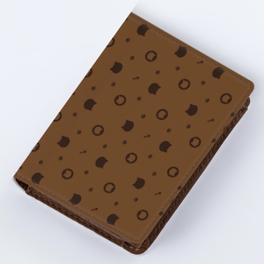 猫と肉球、時々おさかなのモノグラム 名刺入れ チョコレートカラー