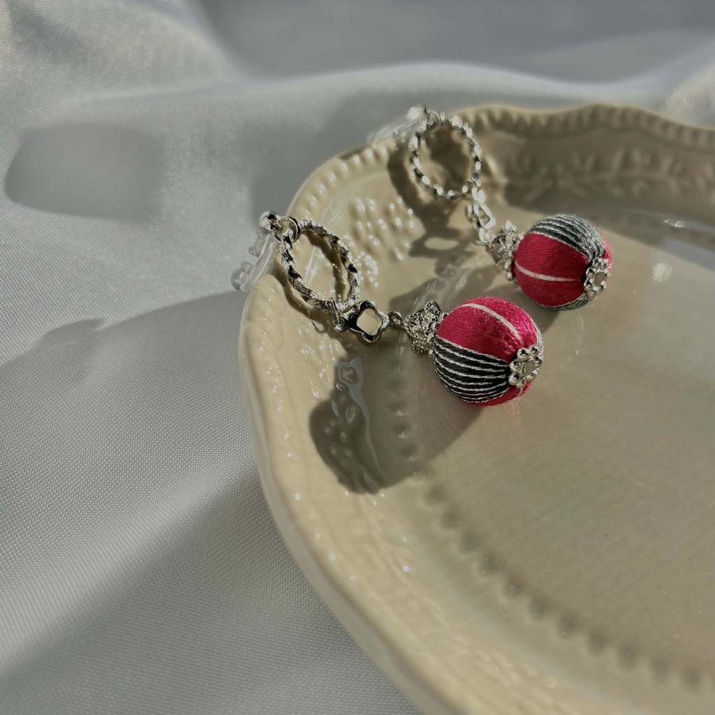 【受注製作販売】二代目・赤イメージアクセサリー