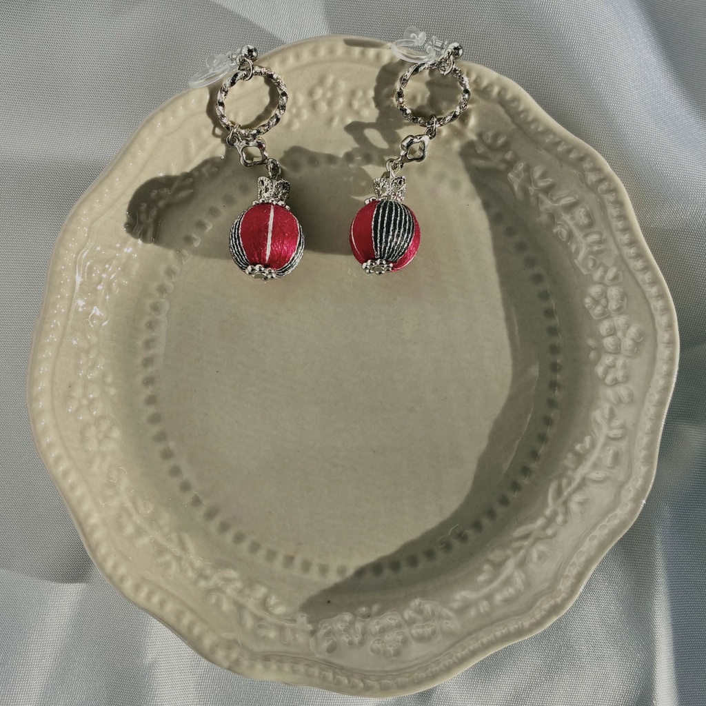 【受注製作販売】二代目・赤イメージアクセサリー