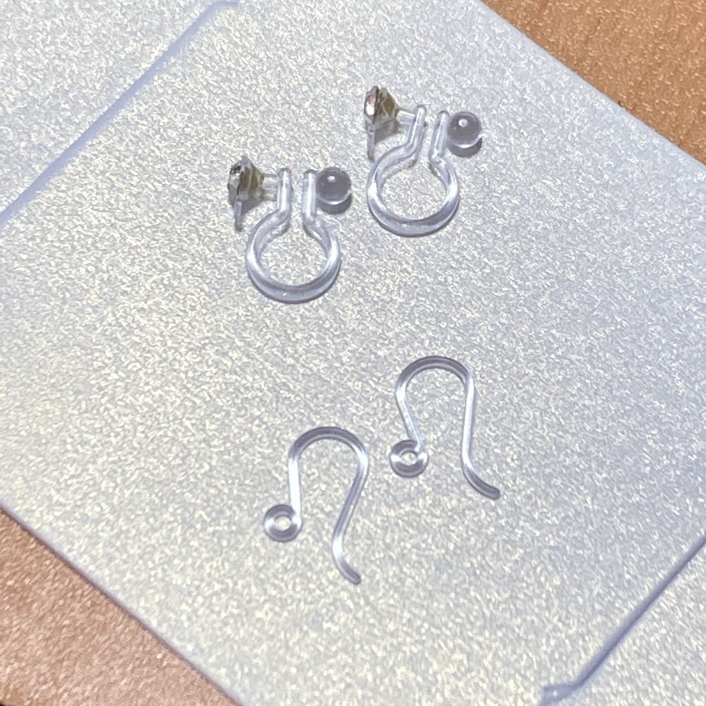 左文字ピアス・イヤリング