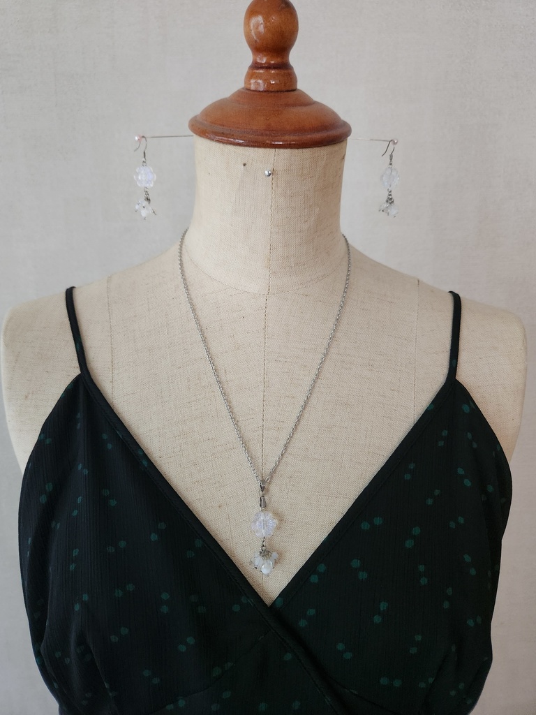 オパールフラワーシリーズ/シルバー ネックレス単体