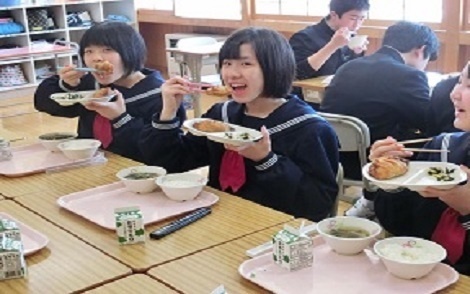 学校給食の栄養士たちが、絶対に使いたくない「中国産食材」はこれだった!(即実践・第26話)~その名前と理由をお伝えしよう。自炊や外食に役立ててほしい。中曽根内閣の犯した「センター化」という大罪が、いまになって日本人の体を日々蝕(むしば)んでいる~