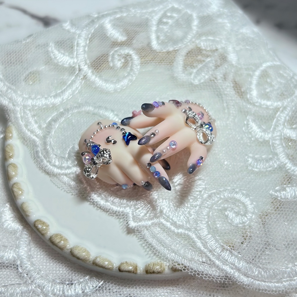 MDD ネイルハンド ピンク×ブルーアシメ𝜗𝜚