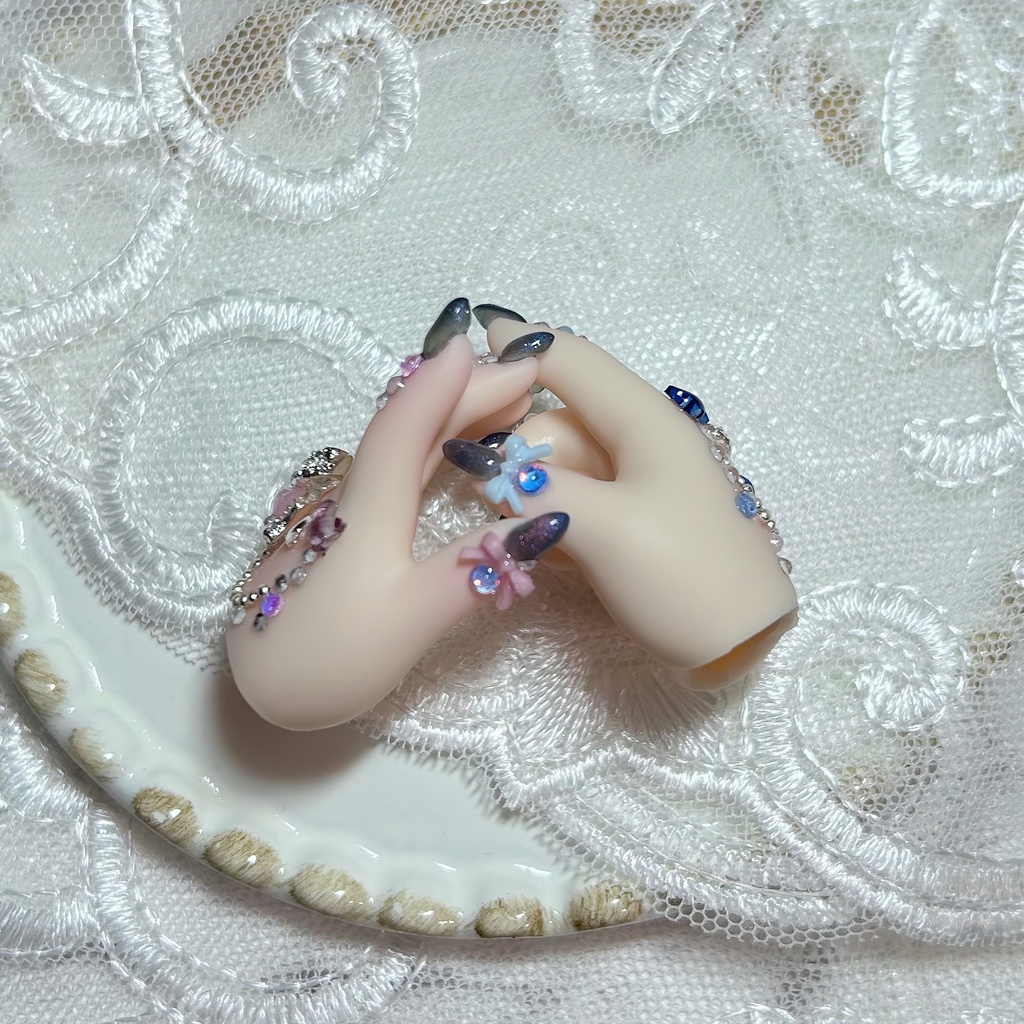 MDD ネイルハンド ピンク×ブルーアシメ𝜗𝜚