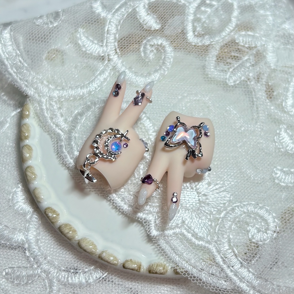 【B品】MDD ネイルハンド ムーンホワイト🤍