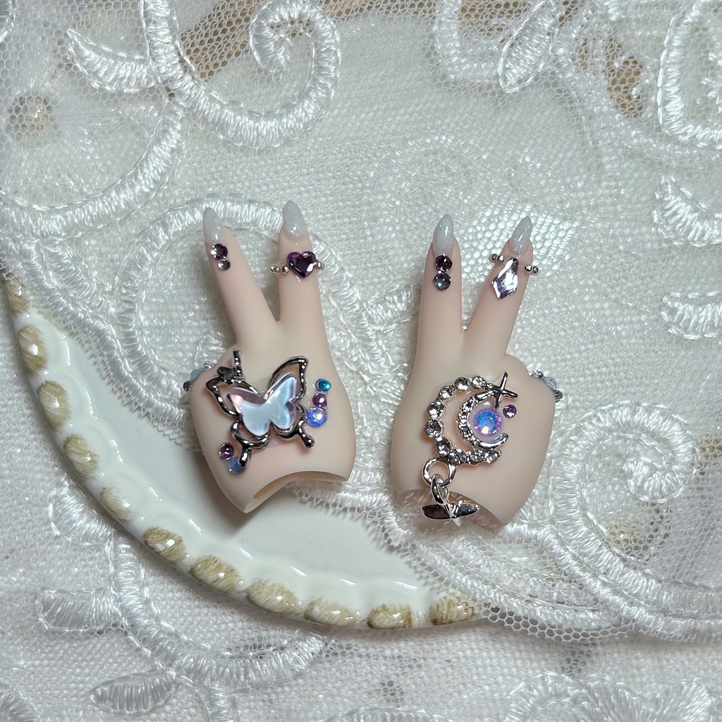 【B品】MDD ネイルハンド ムーンホワイト‎🤍