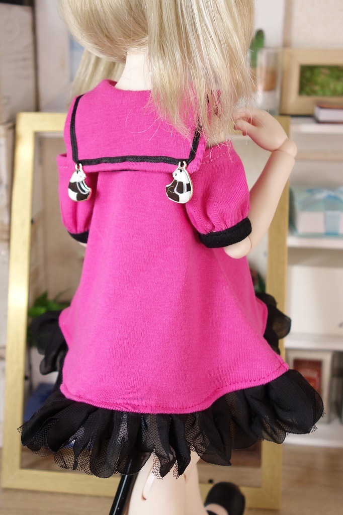 MDDチャーム付きセーラーワンピ