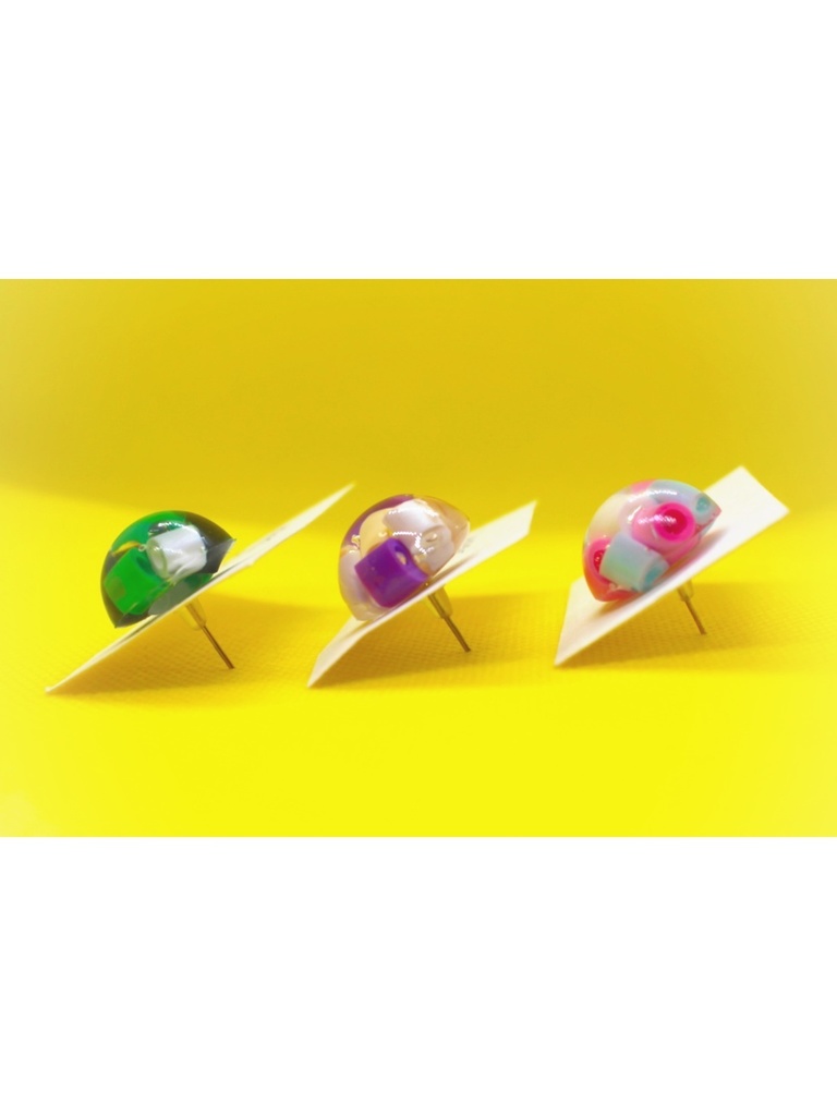 Fling Posse 🍭📚🎲 ピアス