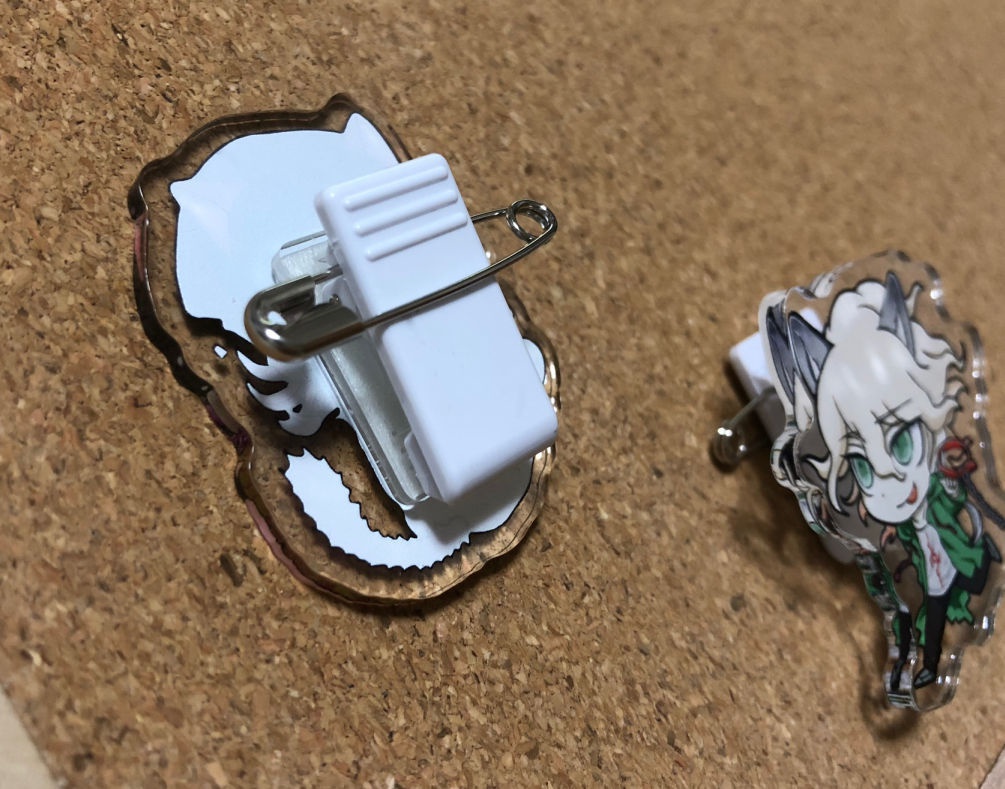 狛左右アクリルストラップ、バッジクリップ