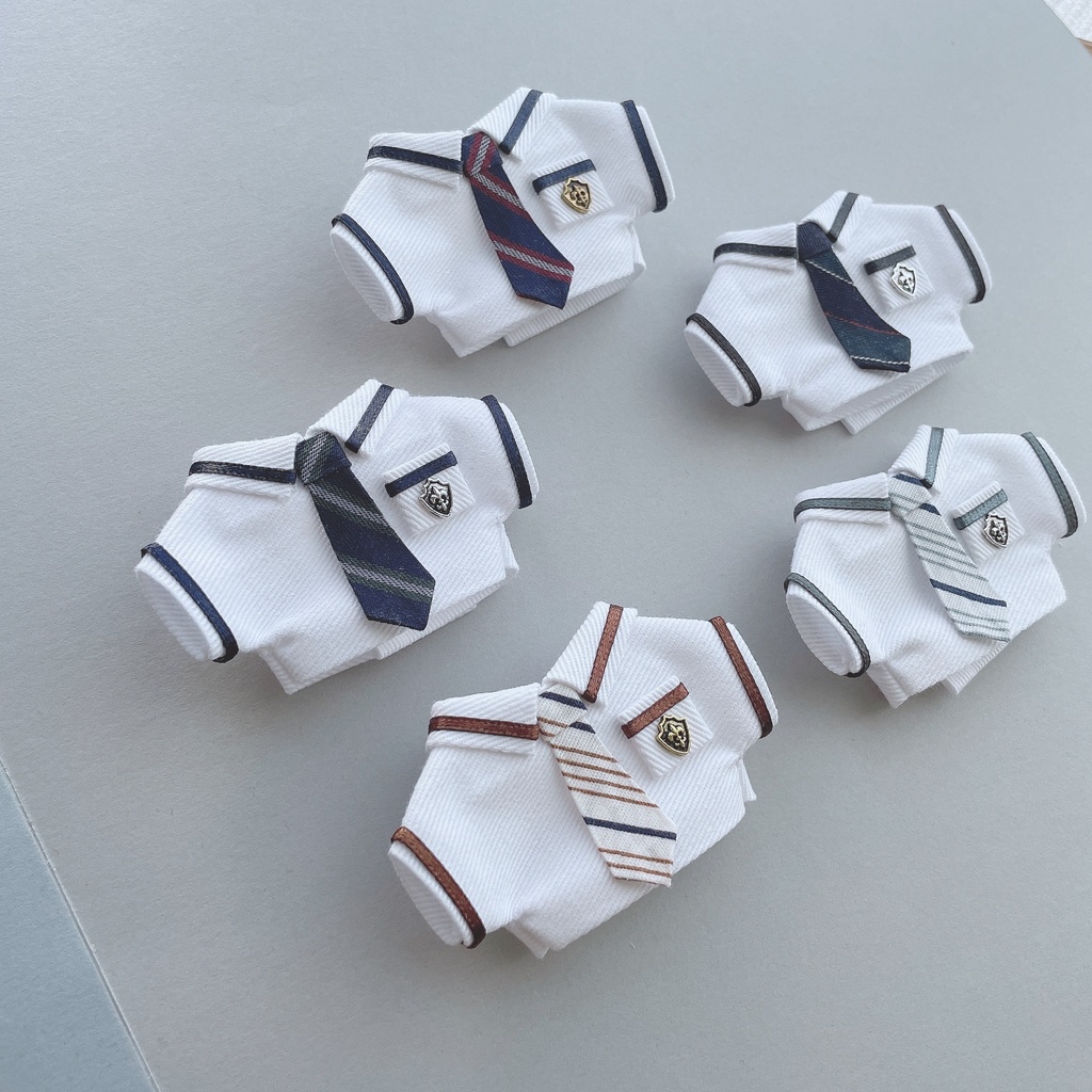 school emblem shirt🏫