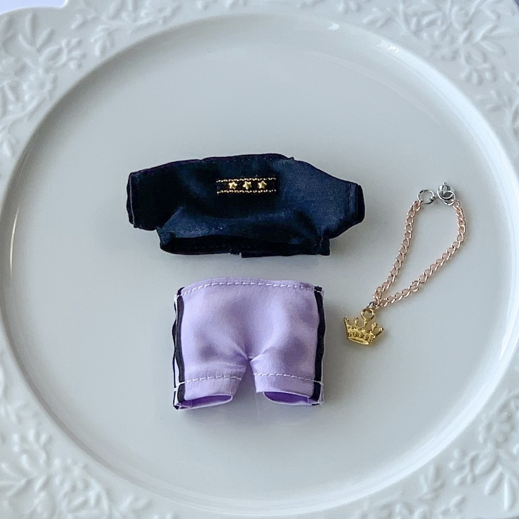 ジャージとTシャツスポーツコーデ