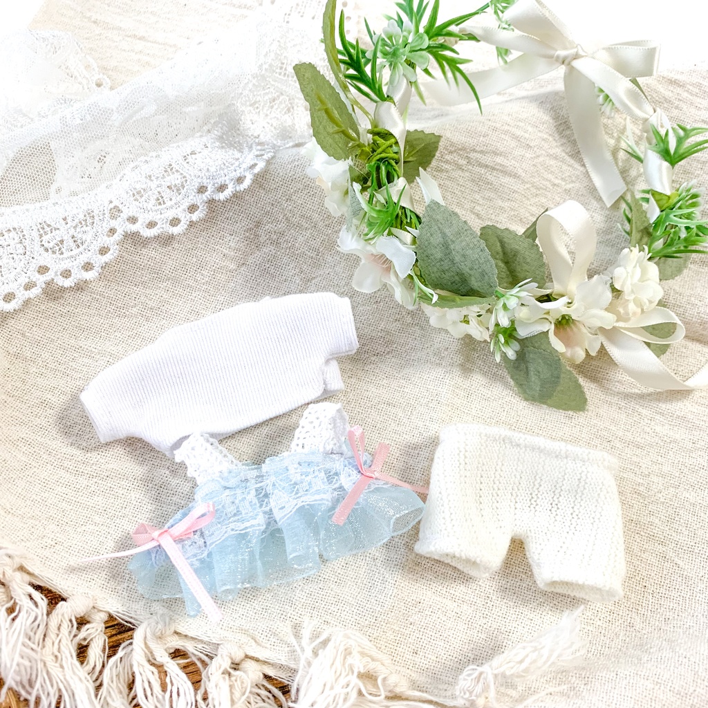 花冠のパステルレースビスチェのナチュラルコーデ