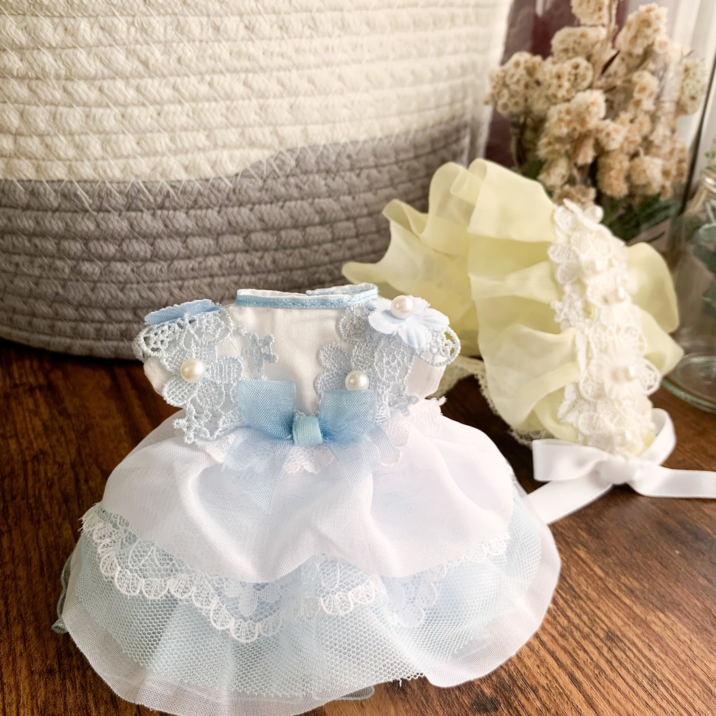 お花刺繍のフリフリフリルの淡色ドレスセット