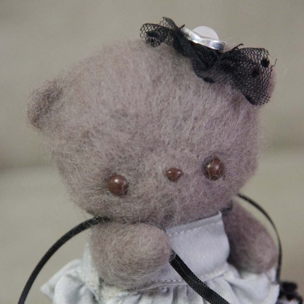 Charcoal bareの『クロエ』